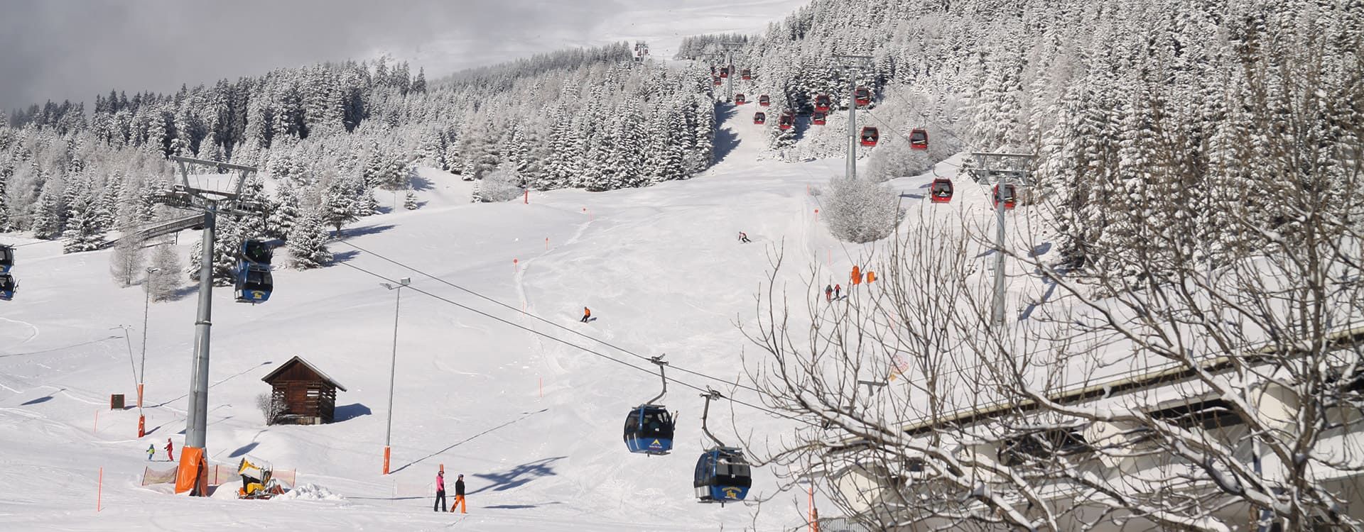 Skilift vor Ddm Haus Pedrus Tirol